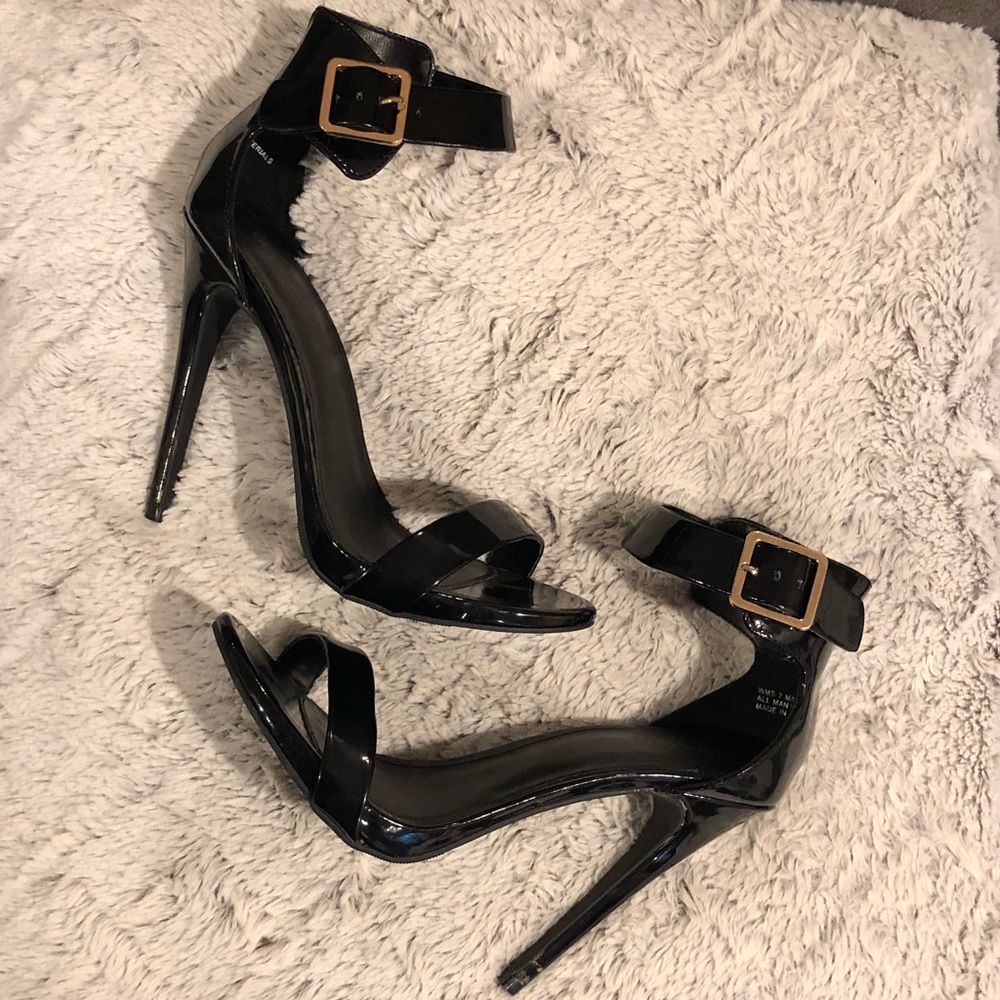 Charlotte Russe ankle strap heels🖤💋